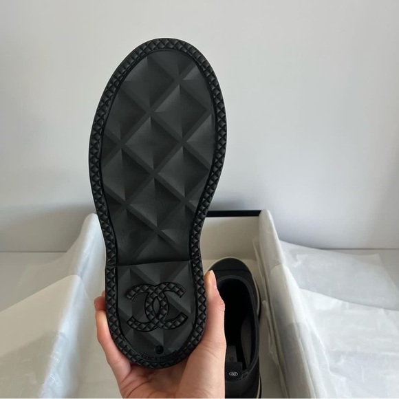 Chanel Black Short Rain Boots 2023 - Picture 8 of 11